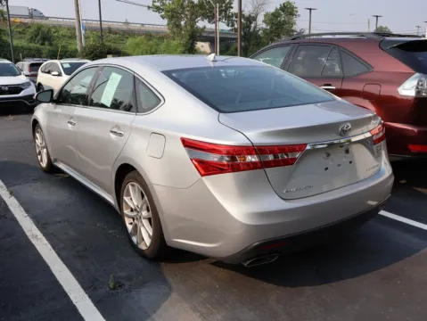 More photos of 2014 Toyota Avalon Limited at Jay Wolfe Honda, MO
