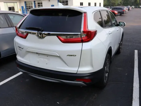 More photos of 2019 Honda CR-V EX at Jay Wolfe Honda, MO