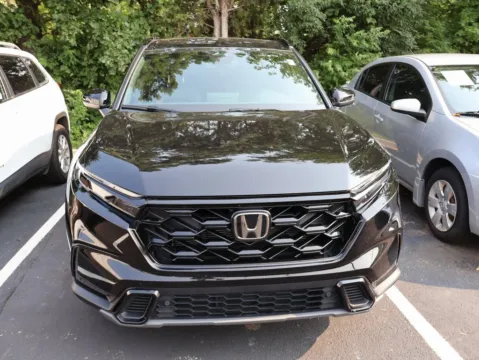 Photos of 2024 Honda CR-V Hybrid Sport-L for sale in Kansas City, MO at Jay Wolfe Honda