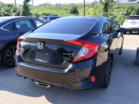 More photos of 2019 Honda Civic Sedan Sport at Jay Wolfe Honda, MO