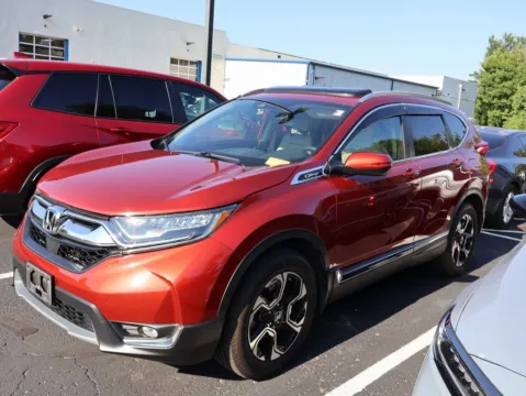 More photos of 2018 Honda CR-V Touring at Jay Wolfe Honda, MO