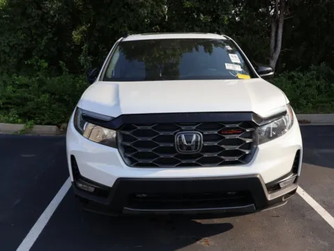 Photos of 2023 Honda Passport TrailSport for sale in Kansas City, MO at Jay Wolfe Honda