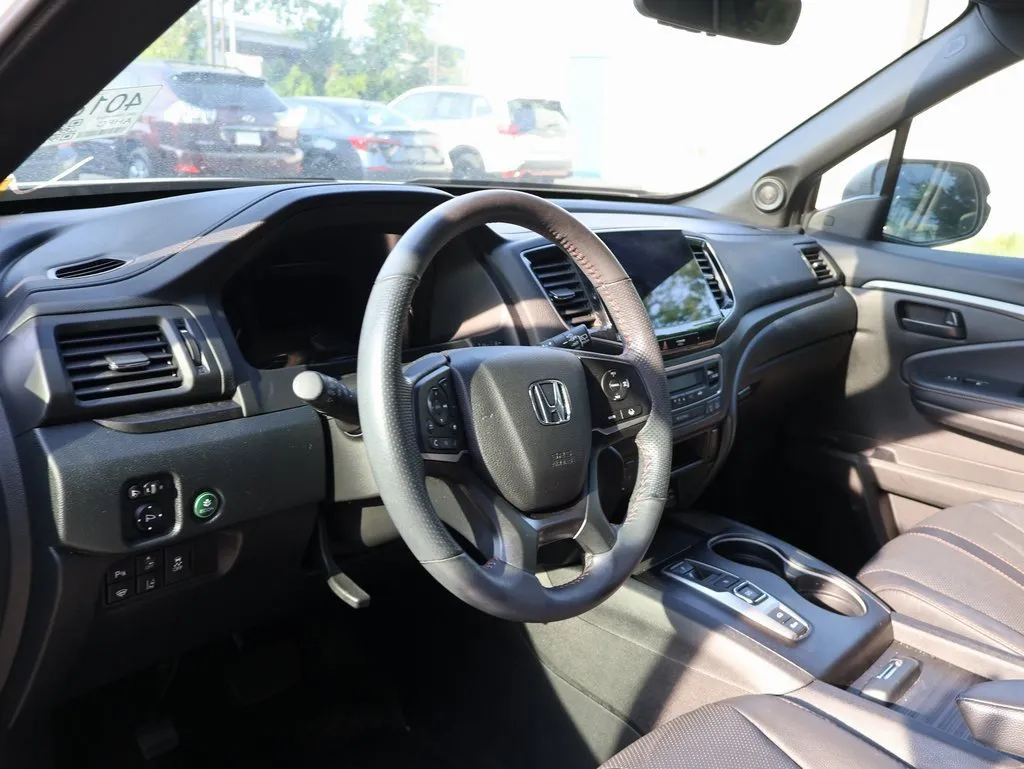 2023 Honda Passport TrailSport photo 4