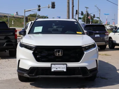 Photos of 2024 Honda CR-V Hybrid Sport-L for sale in Kansas City, MO at Jay Wolfe Honda