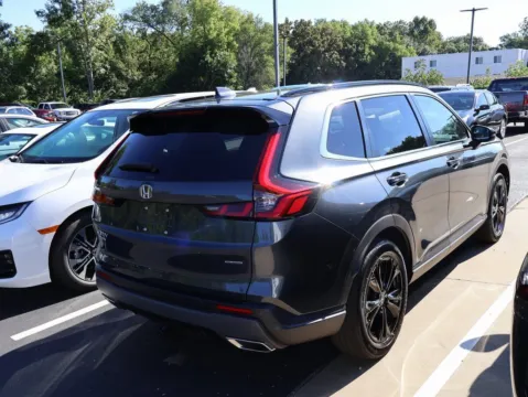 More photos of 2023 Honda CR-V Hybrid Sport Touring at Jay Wolfe Honda, MO