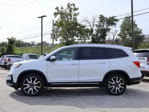 More photos of 2022 Honda Pilot Elite at Jay Wolfe Honda, MO
