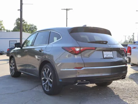 More photos of 2022 Acura MDX w/Technology Package at Jay Wolfe Honda, MO