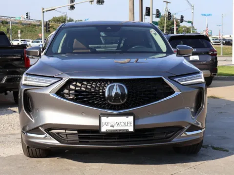 Photos of 2022 Acura MDX w/Technology Package for sale in Kansas City, MO at Jay Wolfe Honda