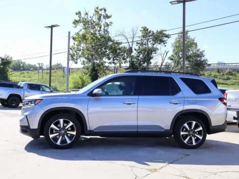 More photos of 2023 Honda Pilot Elite at Jay Wolfe Honda, MO