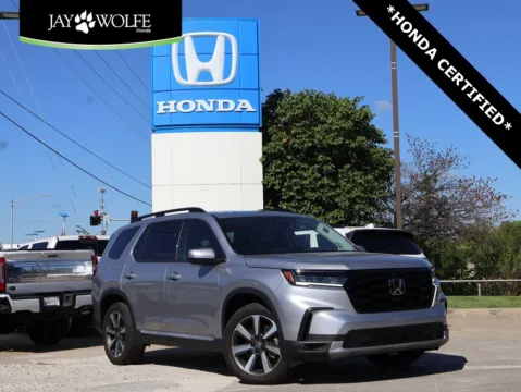 Silver 2023 Honda Pilot Elite for sale in Kansas City, MO