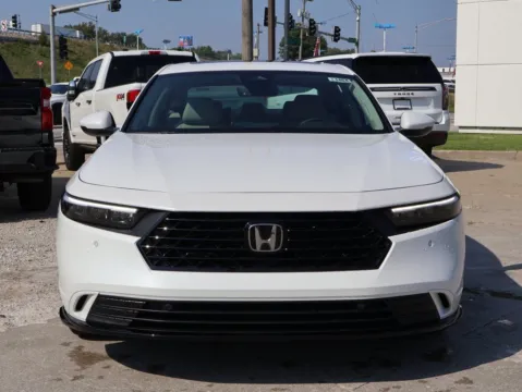 Photos of 2025 Honda Accord Hybrid EX-L for sale in Kansas City, MO at Jay Wolfe Honda
