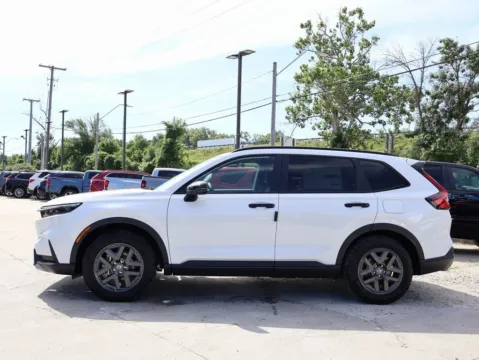 More photos of 2026 Honda CR-V Hybrid TrailSport at Jay Wolfe Honda, MO