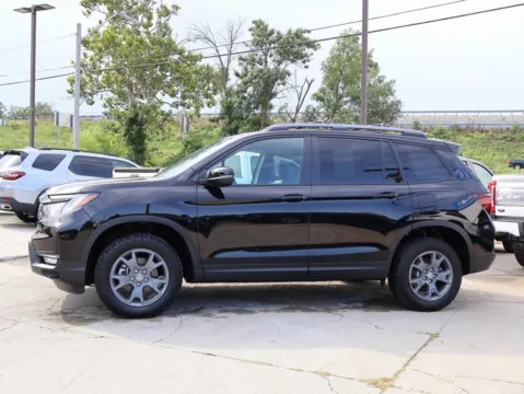 More photos of 2025 Honda Passport TrailSport at Jay Wolfe Honda, MO