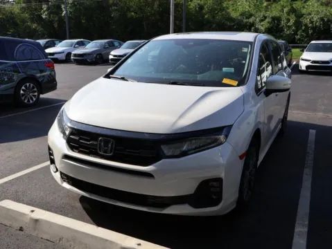 Another view of 2025 Honda Odyssey Touring for sale in Kansas City, MO at Jay Wolfe Honda