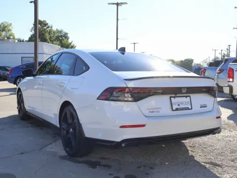 More photos of 2024 Honda Accord Hybrid Sport-L at Jay Wolfe Honda, MO