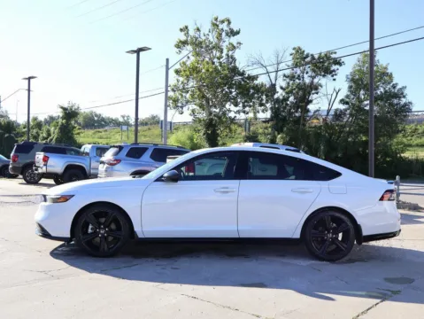 More photos of 2024 Honda Accord Hybrid Sport-L at Jay Wolfe Honda, MO