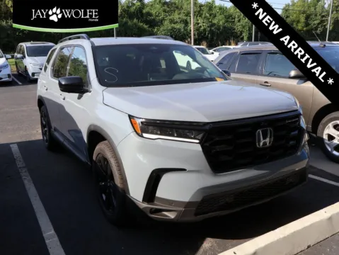 Gray 2025 Honda Pilot Black Edition for sale in Kansas City, MO
