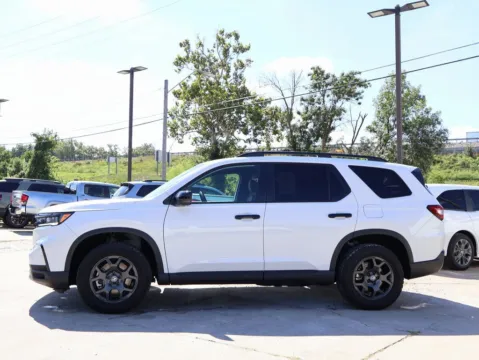 More photos of 2025 Honda Pilot TrailSport at Jay Wolfe Honda, MO