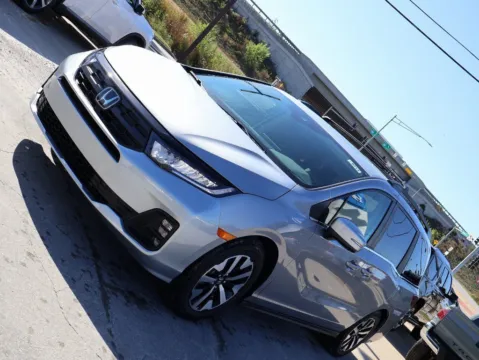 Another view of 2026 Honda Odyssey EX-L for sale in Kansas City, MO at Jay Wolfe Honda