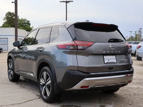 More photos of 2021 Nissan Rogue Platinum at Jay Wolfe Honda, MO