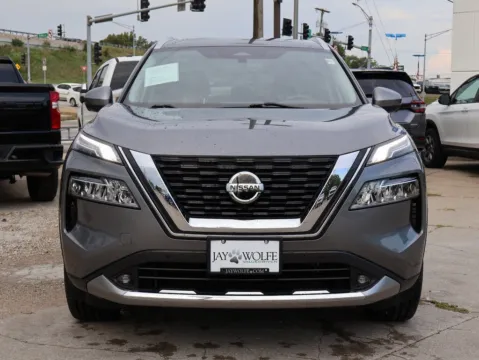 Photos of 2021 Nissan Rogue Platinum for sale in Kansas City, MO at Jay Wolfe Honda