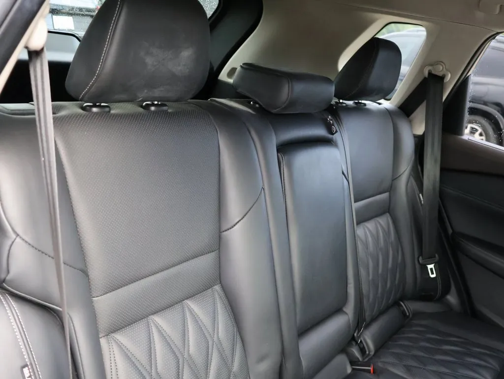 2021 Nissan Rogue Platinum photo 4