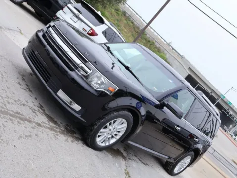 Another view of 2017 Ford Flex SEL for sale in Kansas City, MO at Jay Wolfe Honda