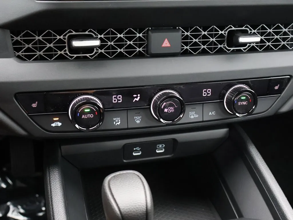 2025 Honda Accord SE photo 14