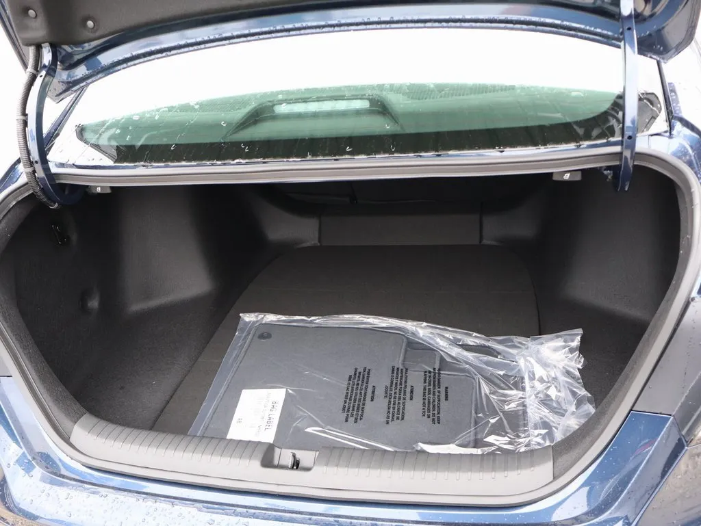 2025 Honda Accord SE photo 19