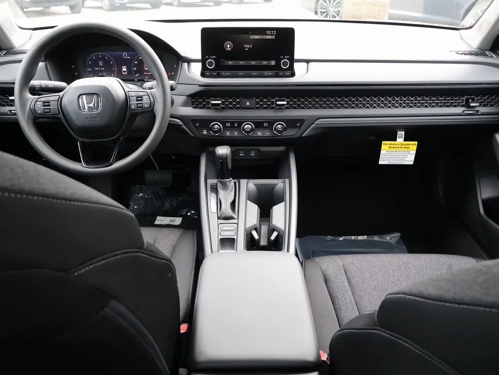 2025 Honda Accord SE photo 12