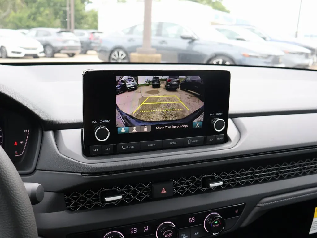 2025 Honda Accord SE photo 5
