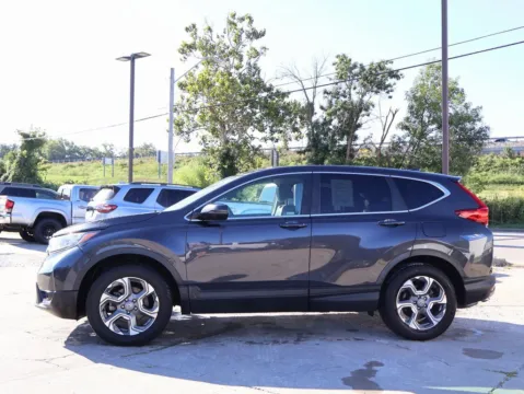 More photos of 2019 Honda CR-V EX-L at Jay Wolfe Honda, MO