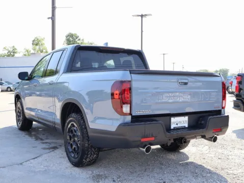 More photos of 2025 Honda Ridgeline Sport+ at Jay Wolfe Honda, MO