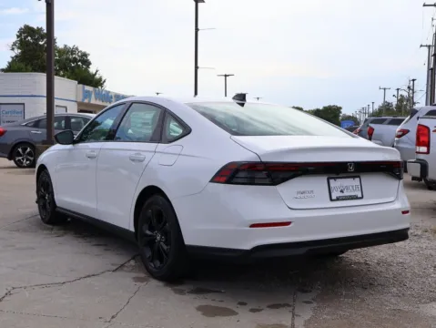 More photos of 2025 Honda Accord Sedan SE at Jay Wolfe Honda, MO