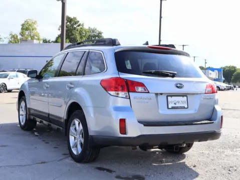 More photos of 2014 Subaru Outback 2.5i Limited at Jay Wolfe Honda, MO