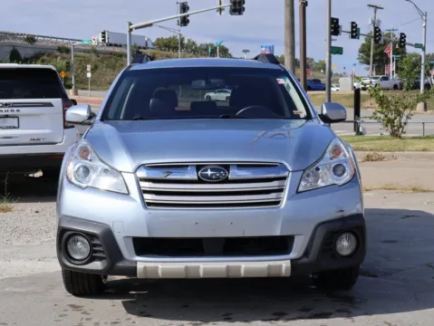 Photos of 2014 Subaru Outback 2.5i Limited for sale in Kansas City, MO at Jay Wolfe Honda