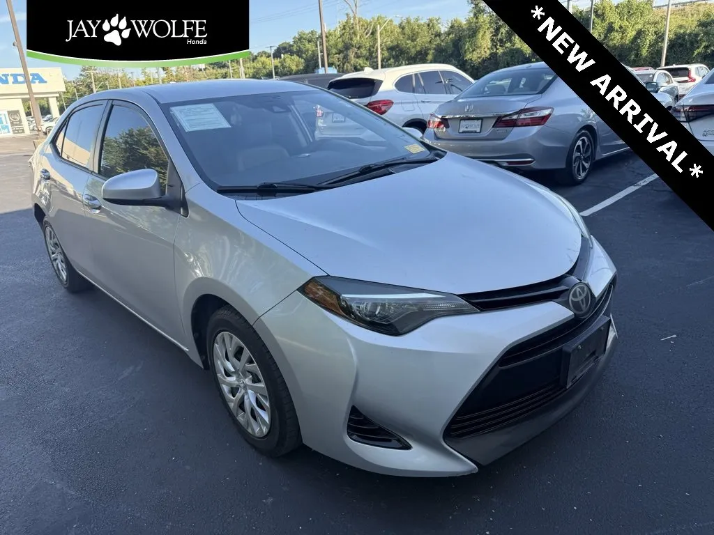 Silver 2018 Toyota Corolla L for sale in Kansas City, MO