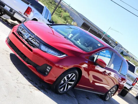 Another view of 2026 Honda Odyssey EX-L for sale in Kansas City, MO at Jay Wolfe Honda