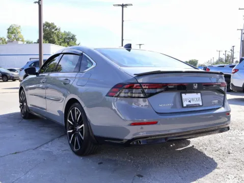 More photos of 2023 Honda Accord Hybrid Touring at Jay Wolfe Honda, MO