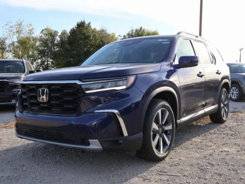 Another view of 2025 Honda Pilot Touring for sale in Kansas City, MO at Jay Wolfe Honda