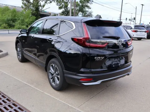 More photos of 2022 Honda CR-V EX-L at Jay Wolfe Honda, MO
