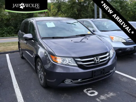 Gray 2016 Honda Odyssey Touring for sale in Kansas City, MO