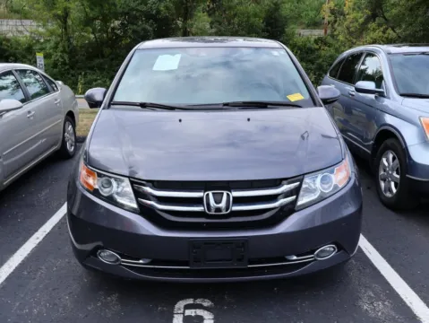 Photos of 2016 Honda Odyssey Touring for sale in Kansas City, MO at Jay Wolfe Honda