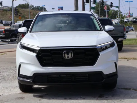Photos of 2026 Honda CR-V EX for sale in Kansas City, MO at Jay Wolfe Honda