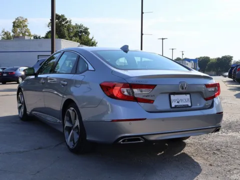 More photos of 2018 Honda Accord Sedan Touring 1.5T at Jay Wolfe Honda, MO