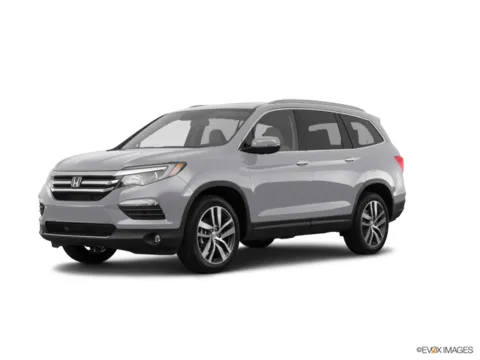 Silver 2017 Honda Pilot Touring for sale in Kansas City, MO