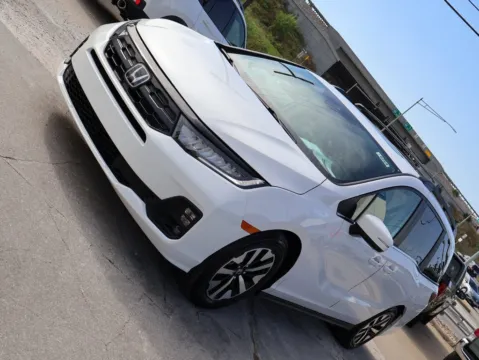 Another view of 2026 Honda Odyssey EX-L for sale in Kansas City, MO at Jay Wolfe Honda