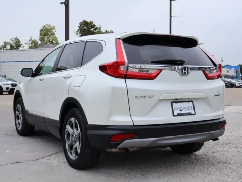 More photos of 2018 Honda CR-V EX at Jay Wolfe Honda, MO
