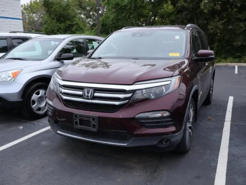 Another view of 2016 Honda Pilot Touring for sale in Kansas City, MO at Jay Wolfe Honda