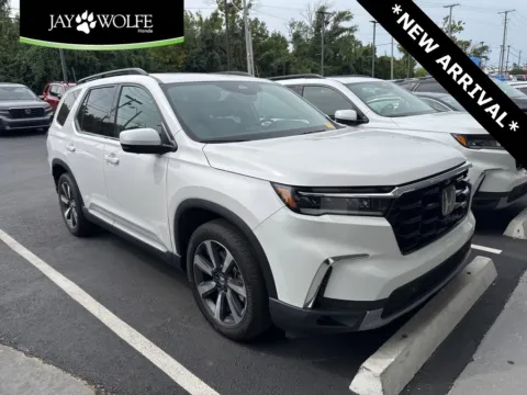 White 2023 Honda Pilot Elite for sale in Kansas City, MO